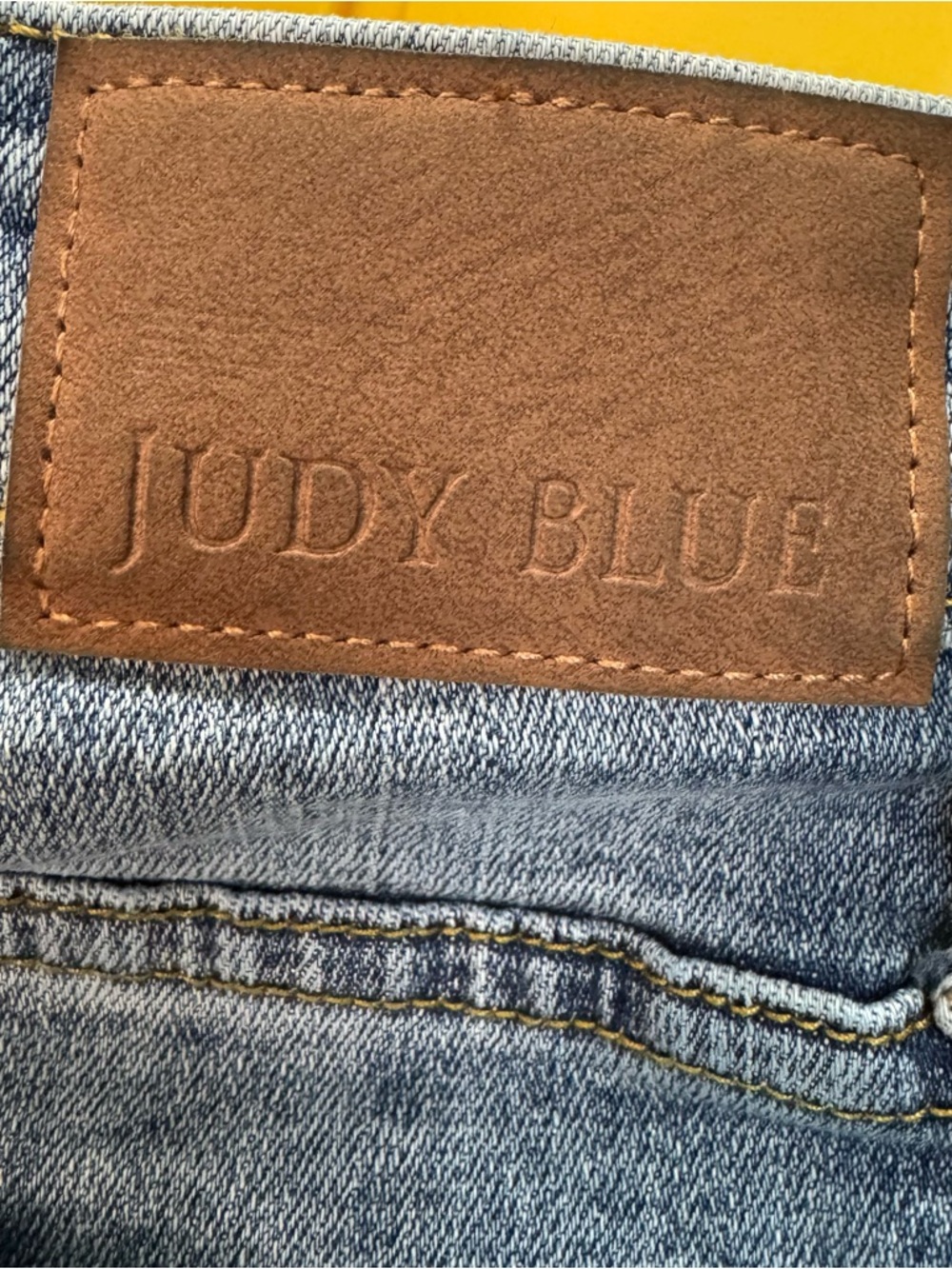 Judy Blue Boyfriend Fit Distressed Raw Hem Jeans. Size 16W (actual 31x33) - Picture 9 of 13